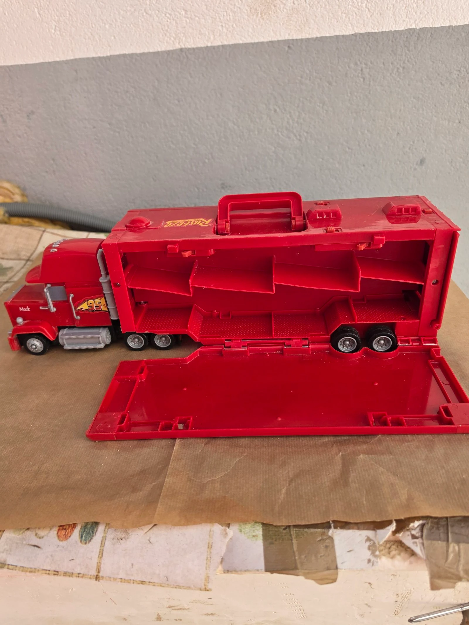 Garage Cars Mack Lightning McQueen Truck – photo 6